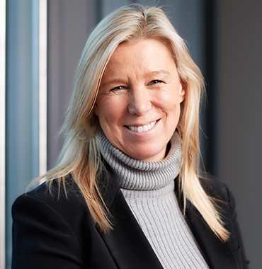 Stacey Cartwright, Savills