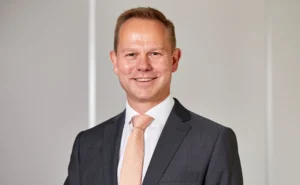 Kevin Roberts, Legal & General