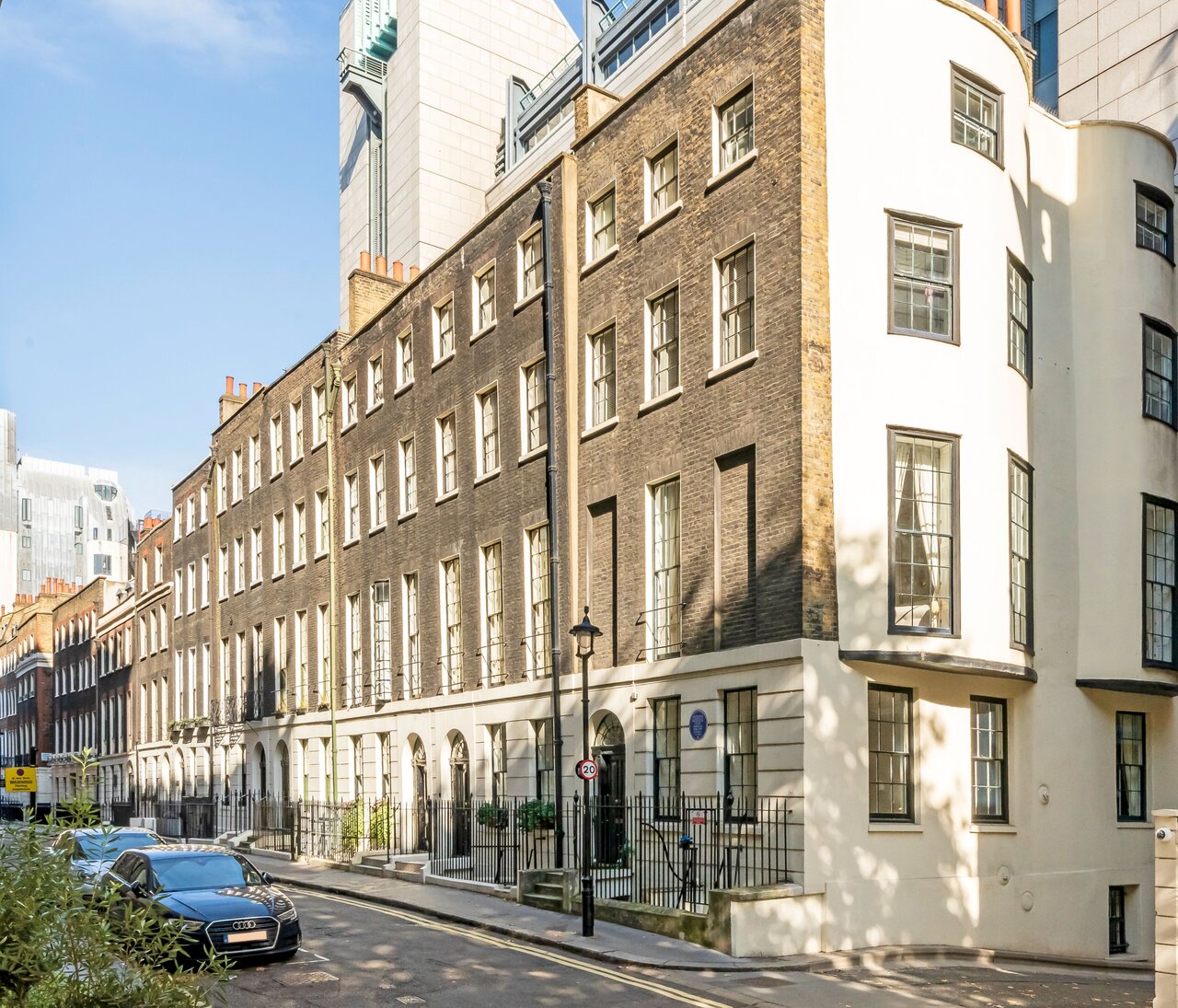 25 Craven Street, bow window facade