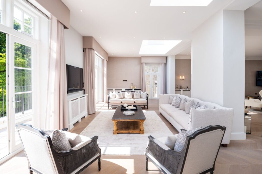 Hamilton Terrace house living room, let for £27,500 per week
