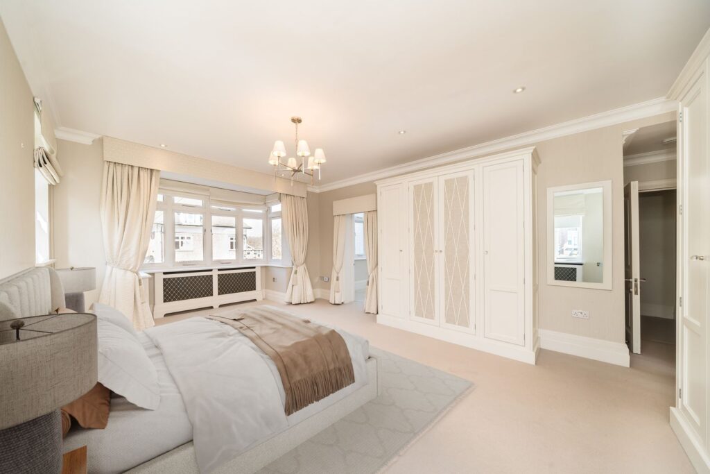 Lancaster Road, principal bedroom