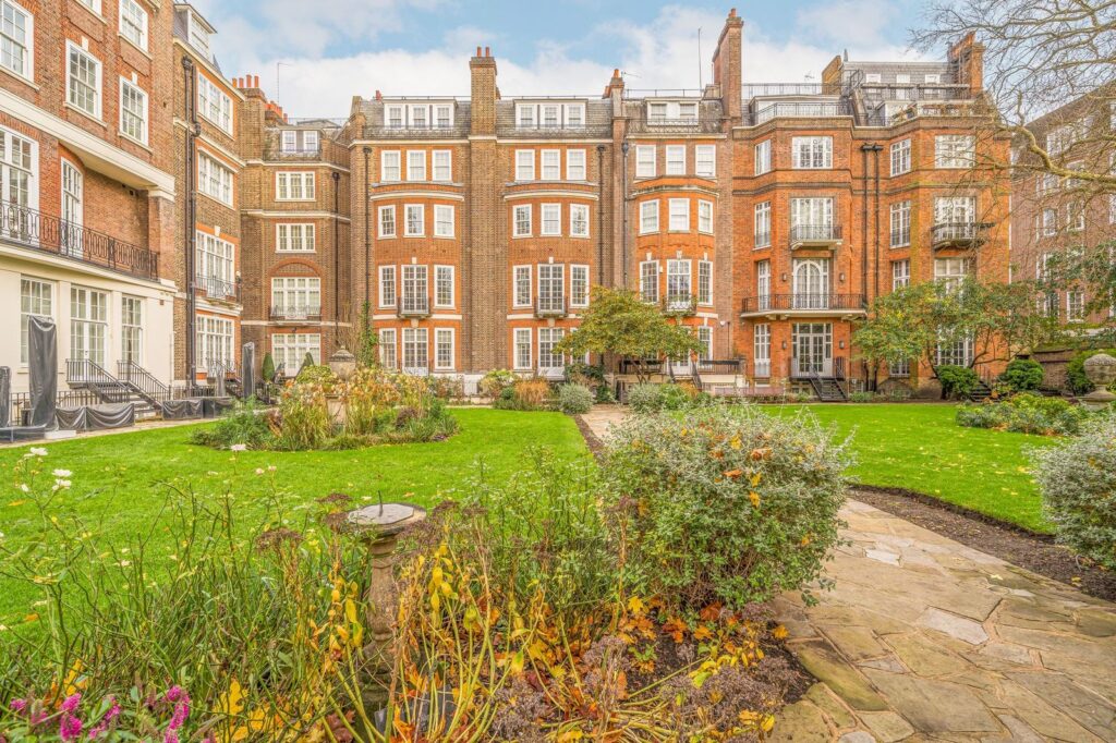 Park Street, Green Street Garden