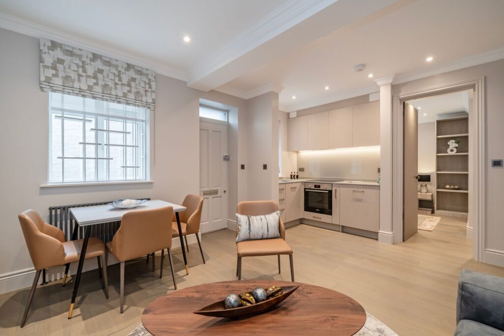 Gloucester Square, Staff Accommodation