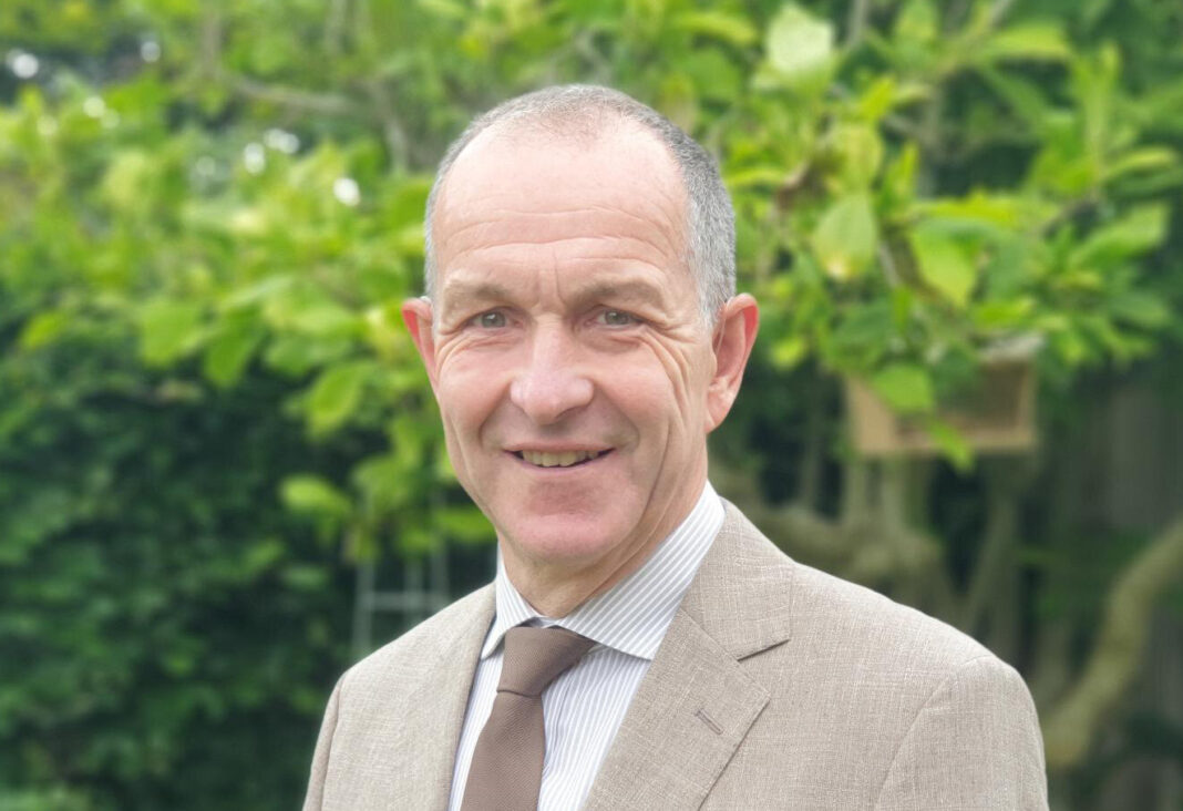 Robert May