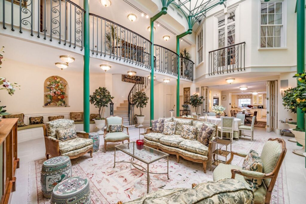 22 Charles Street Reception Room