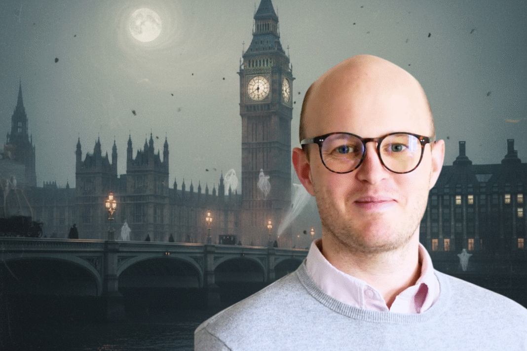 Jamie Salisbury, Foxtons Sales Director - City & East Jamie Salisbury, Foxtons Sales Director - City & East