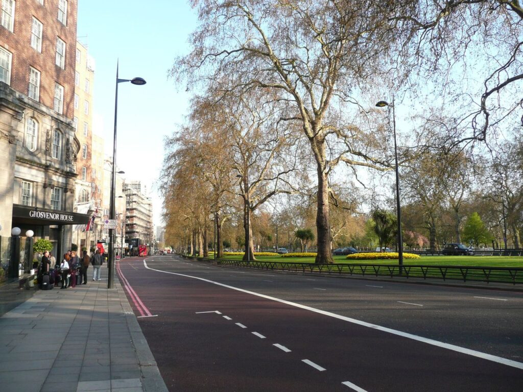 Park Lane in its current status. Mayfair Neighbourhood Forum