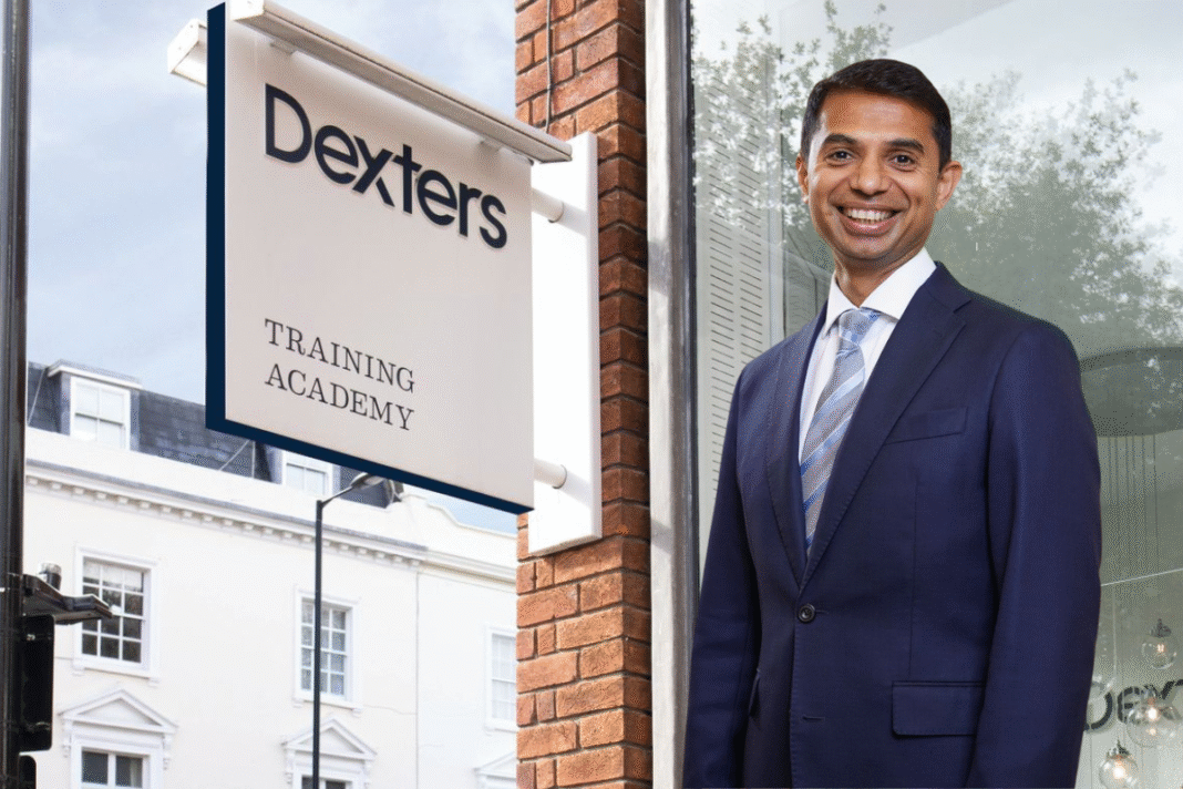 Ash Kashyap, Dexters