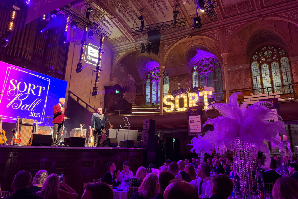 Sort Ball 2025