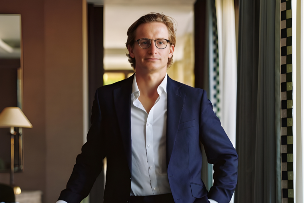 Alex Robinson, Strutt & Parker