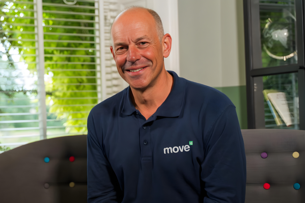 Phil Spencer, Move IQ