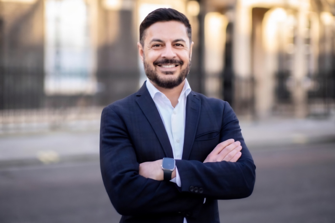 Forbes launches into UK prime and super-prime markets Martin Bikhit, Forbes Global Properties