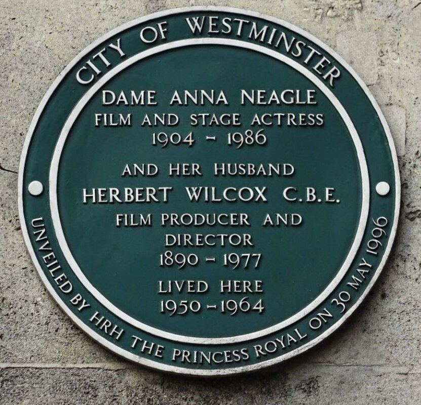 Green plaque