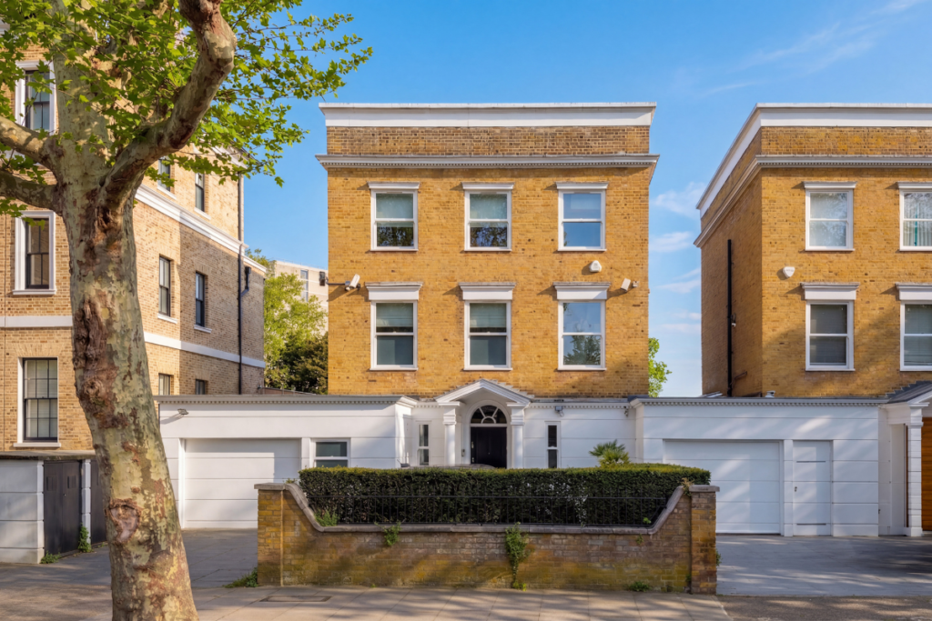 Sold for £5.5m, 3,743 sq ft five-bed house, sold to Indian : mixed heritage family