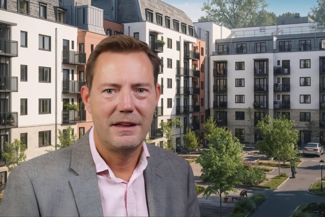 Short-lease flats marketed £48,250 below wider market Chris Hodgkinson, House Buyer Bureau
