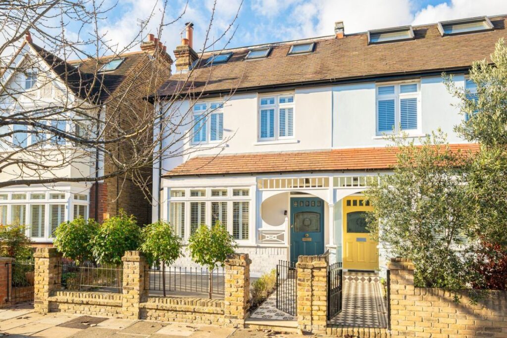 Claremont Road, Teddington, Dexters