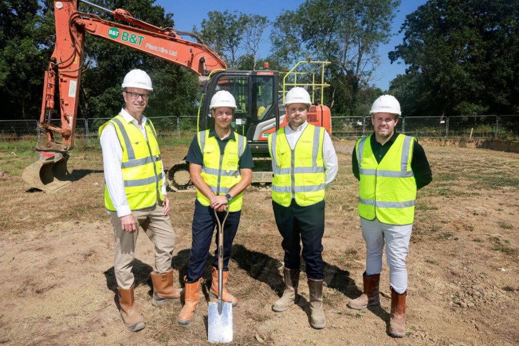 Dandara’s Russell Turner, Partnerships Director, Alex Dowling, Sales Director, Ryan Hughes, Construction Director and Dan Sayer, Senior Sales Manager celebrate the start of construction at The Cygnets.
