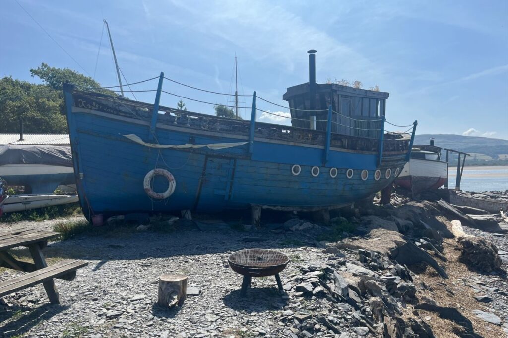 Smugglers Cove 3