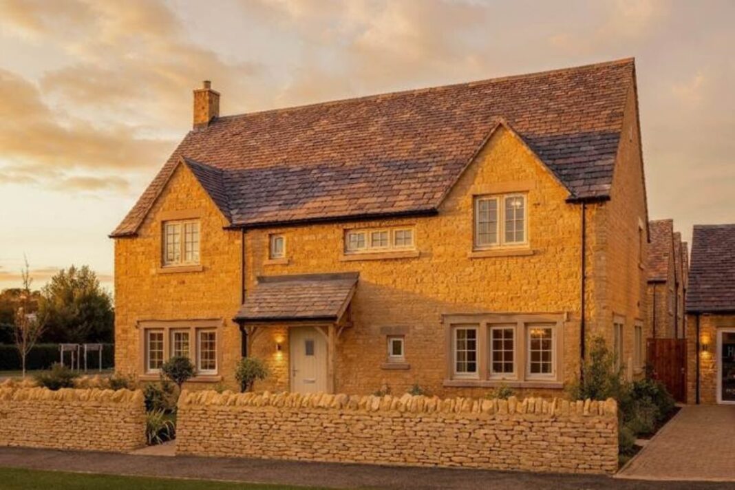 Spitfire Homes passes halfway mark at Cotswolds development Spitfire Homes