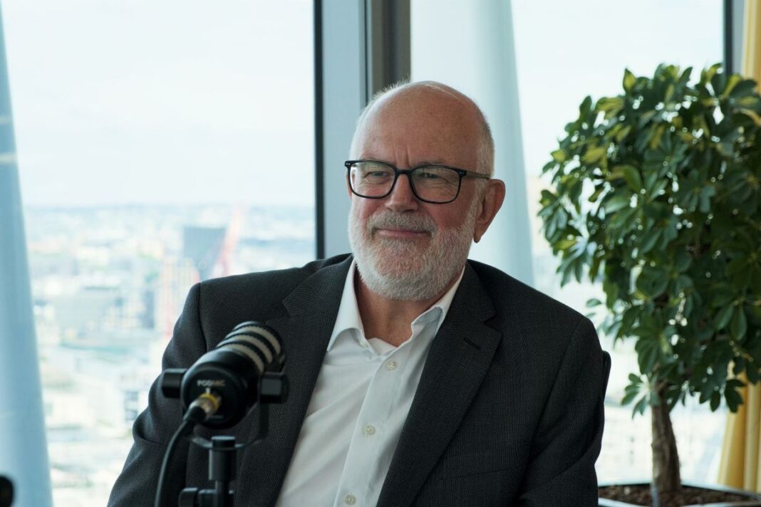 John Heron, Paragon adviser