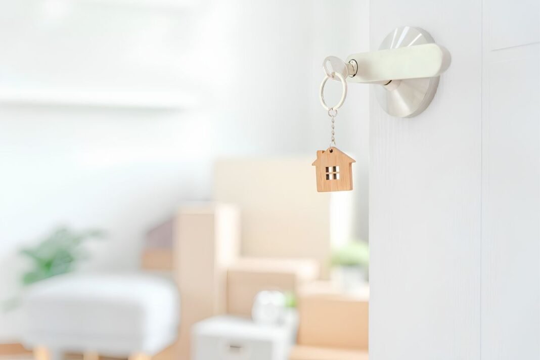 Homebuying process overtakes deposits as FTB concern House Key Ring